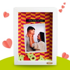 Dettaglio scritte 3D Ti Amo in cornice profonda shadow box