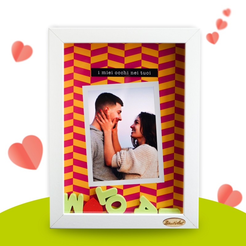 Dettaglio scritte 3D Ti Amo in cornice profonda shadow box
