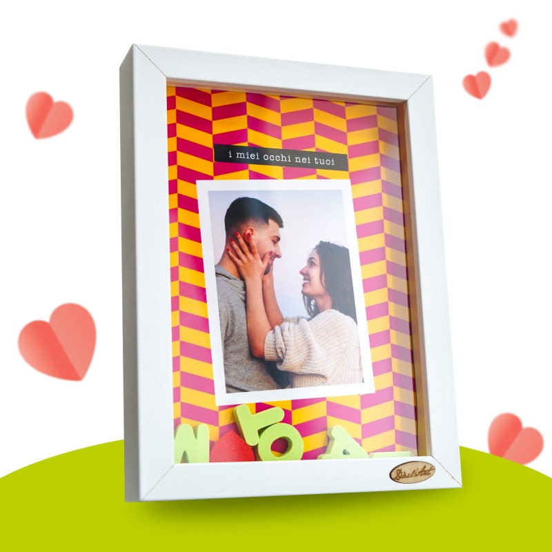 Dettaglio scritte 3D Ti Amo in cornice profonda shadow box